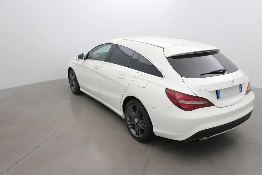 Mercedes-Benz CLASSE CLA SHOOTING BRAKE 180 7-G DCT Image 3