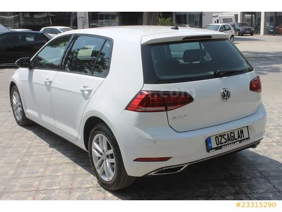 Volkswagen Golf 1.6 TDi BlueMotion Comfortline Image 5